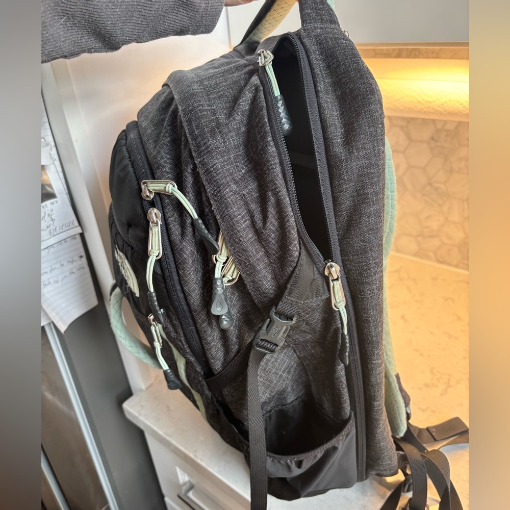 Northface Surge Backback - Picture 3 of 10